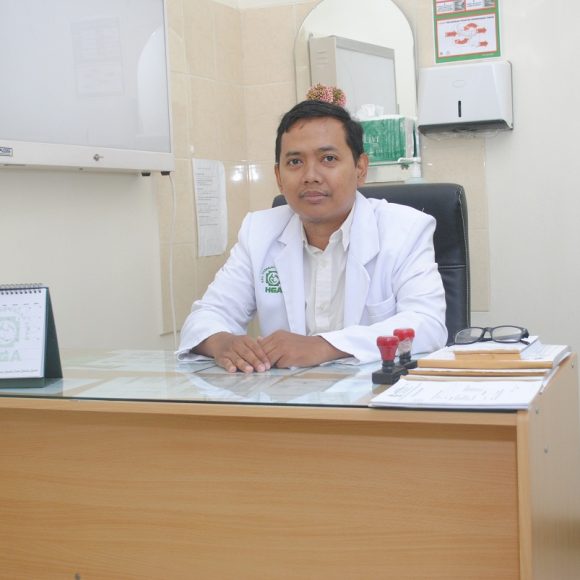 dr. Gatot Sudiro Hendarto,Sp.P