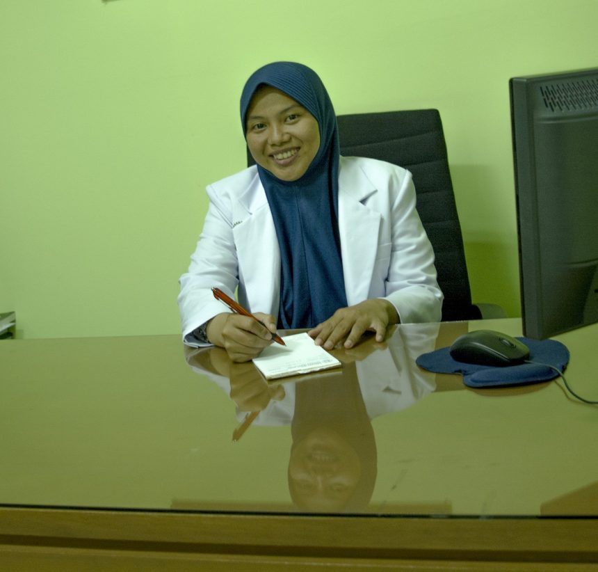 dr. Ummu Habibah, Sp.PD