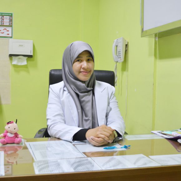 dr. Yessy Yuniarti, Sp.A